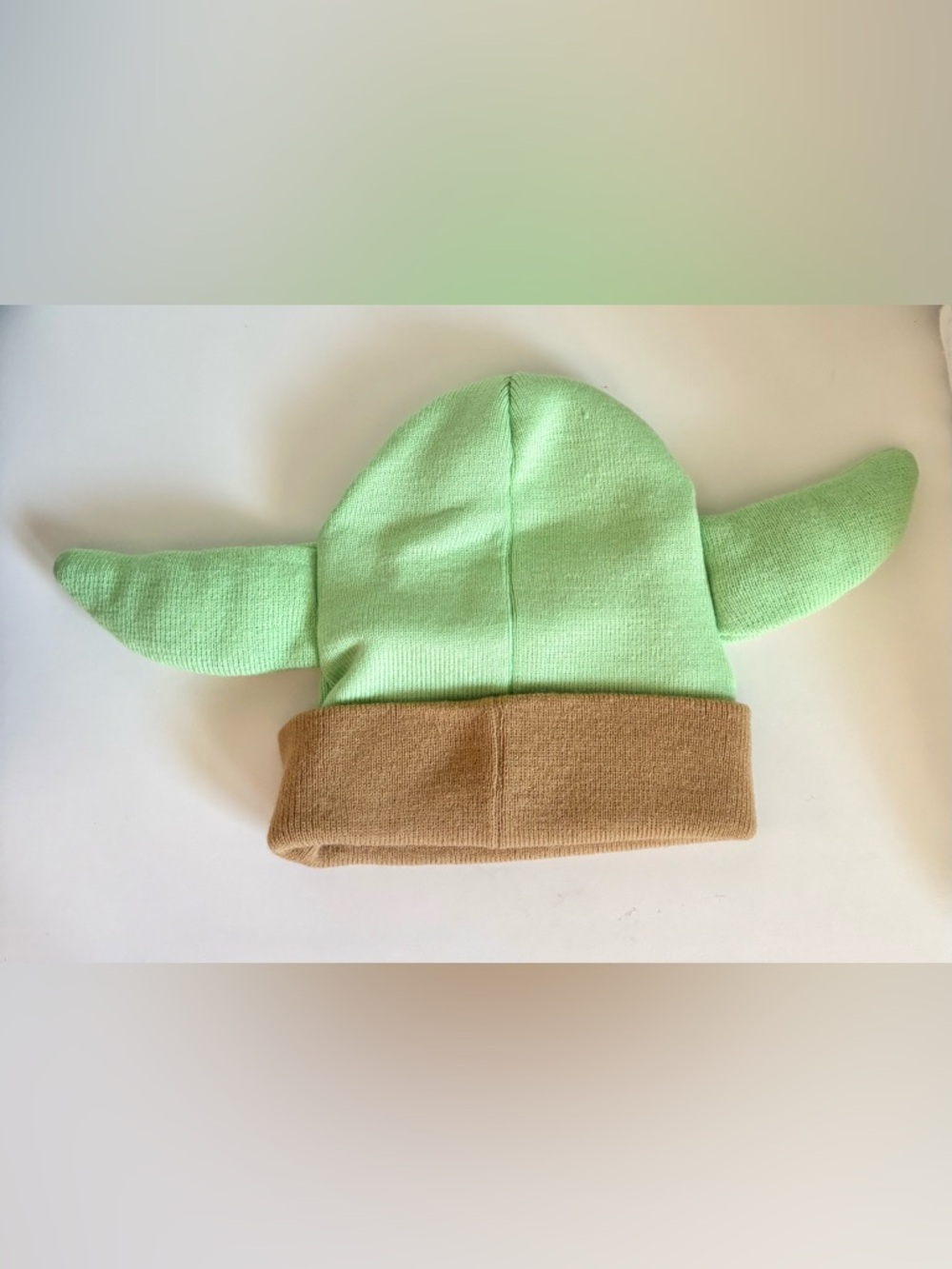 Star Wars Mandalorian Baby Yoda Beanie - Picture 2 of 4
